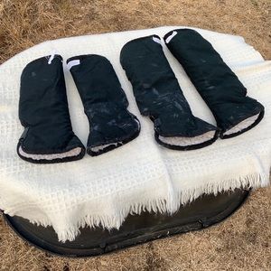 Set Of Fleece-Lined Shipping Boots [Horse Tack]